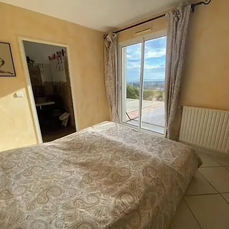 Avec Piscine Et Vue Sur *