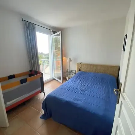 Avec Piscine Et Vue Sur *